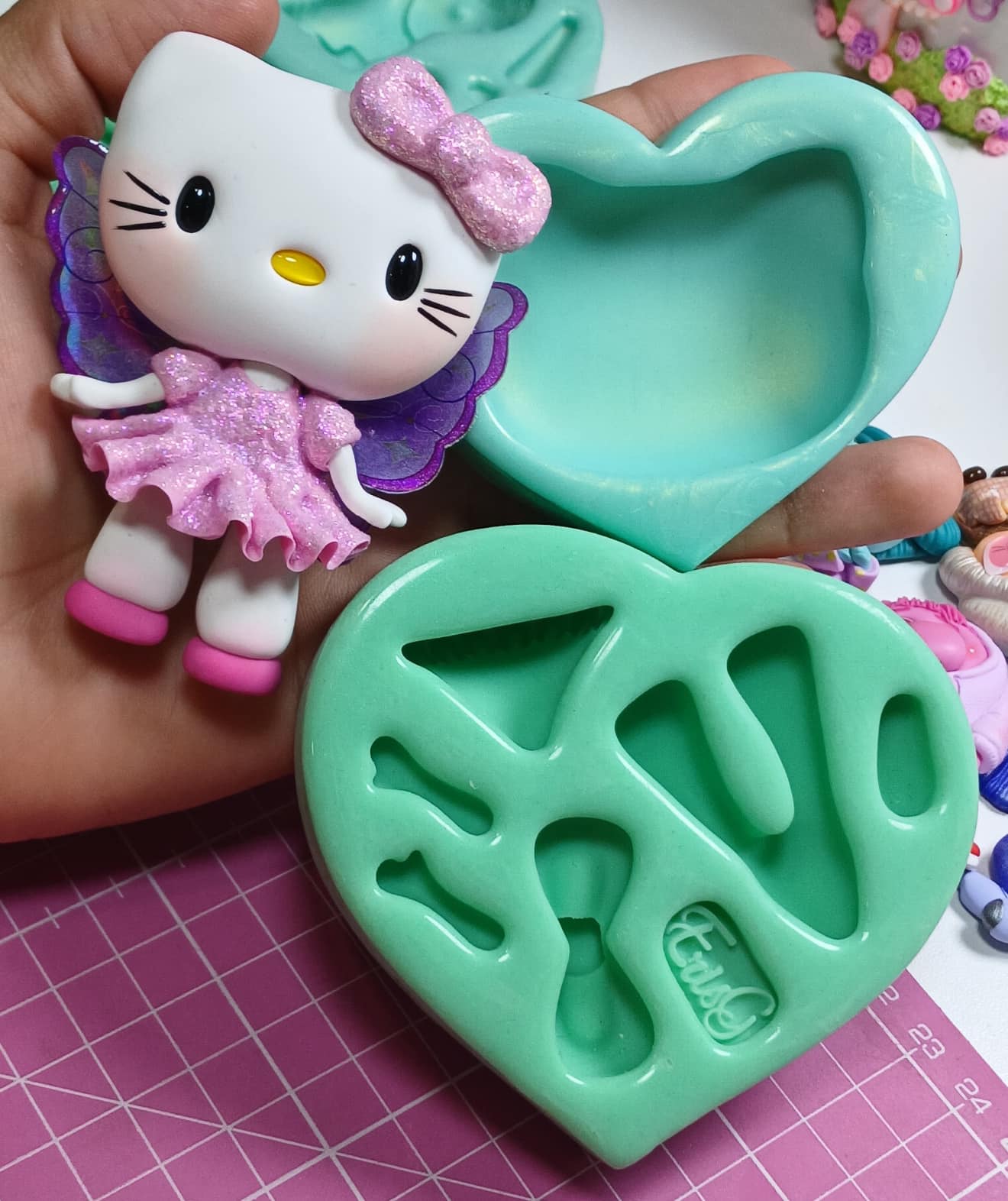 Hello Kitty Toppers