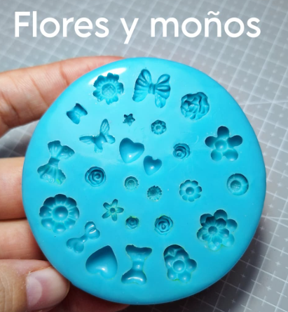 Flores y Moños (AP)