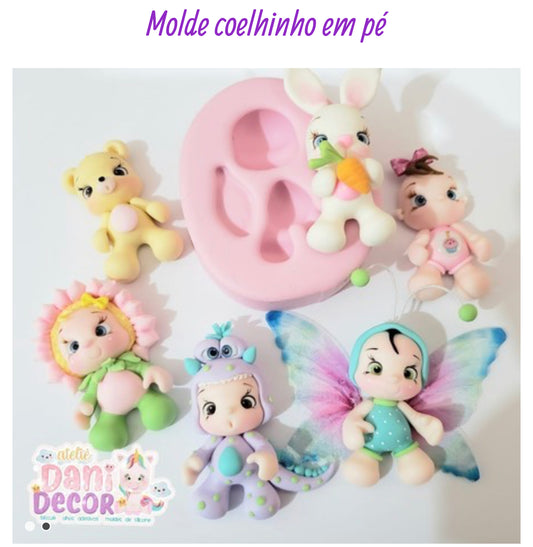 Coelhinho em pe